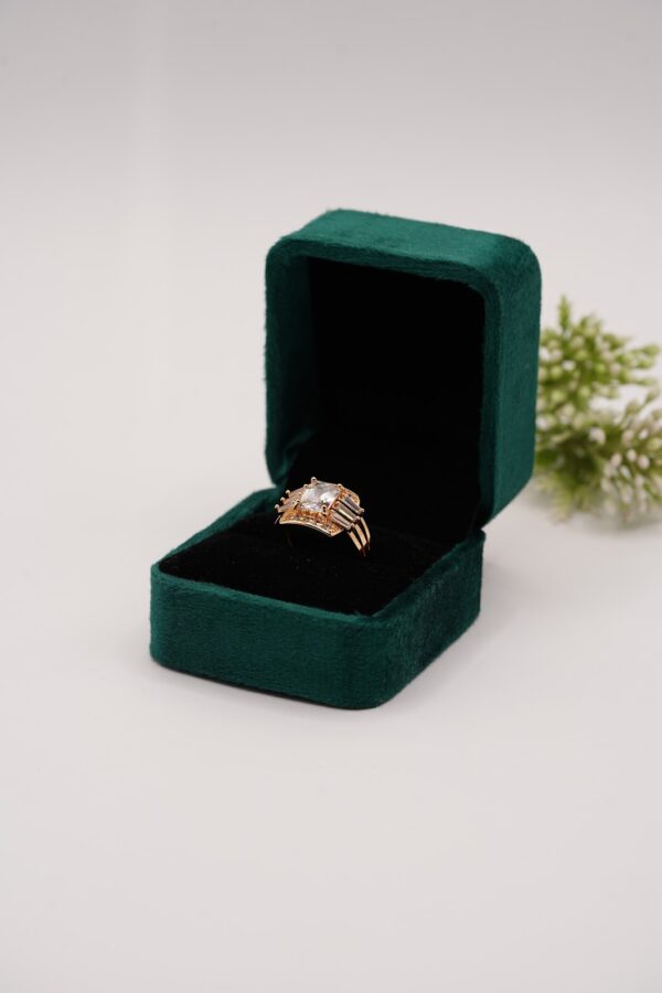 Fabulous Glamour Ring - Image 2