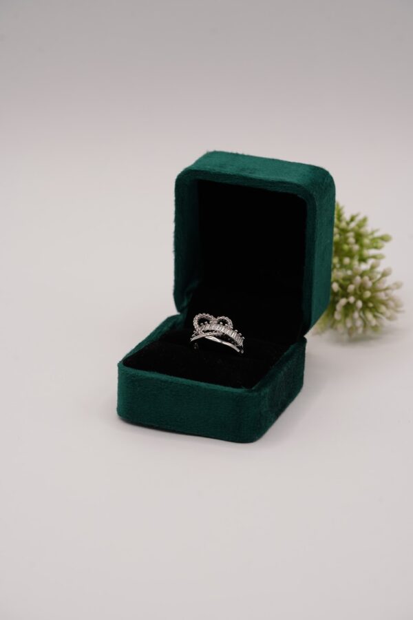 Regal Radiance Heart Ring - Image 2