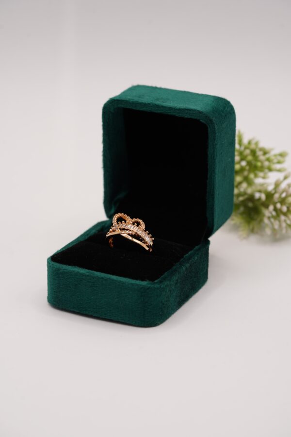 Regal Radiance Heart Ring